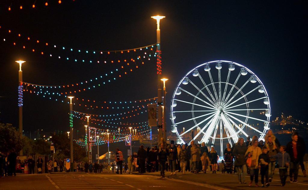 Roker View 3*