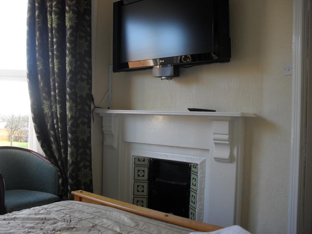 Roker View 3*