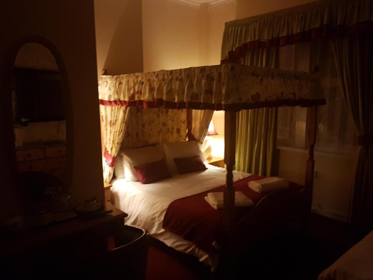 Roker View 3*
